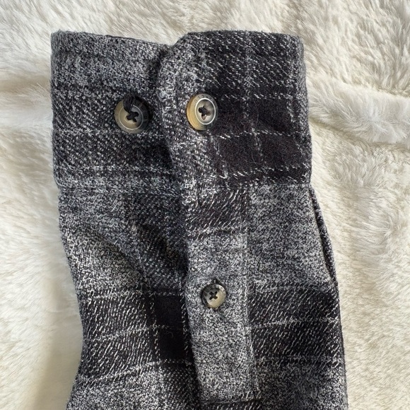 Colorado Clothing Men’s Plaid Flannel Button Up Gray- Black Shirt Sz: Large - Picture 12 of 12